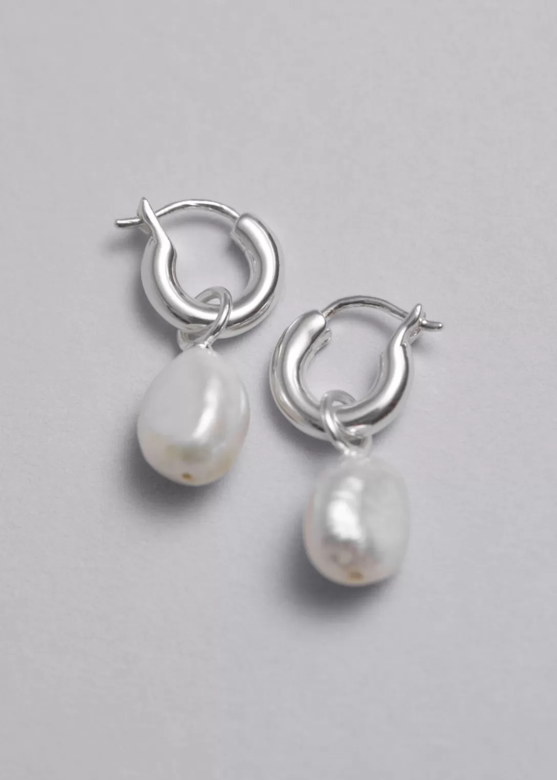 & Other Stories Boucles D’oreilles Avec Perles D’eau Douce Cheap