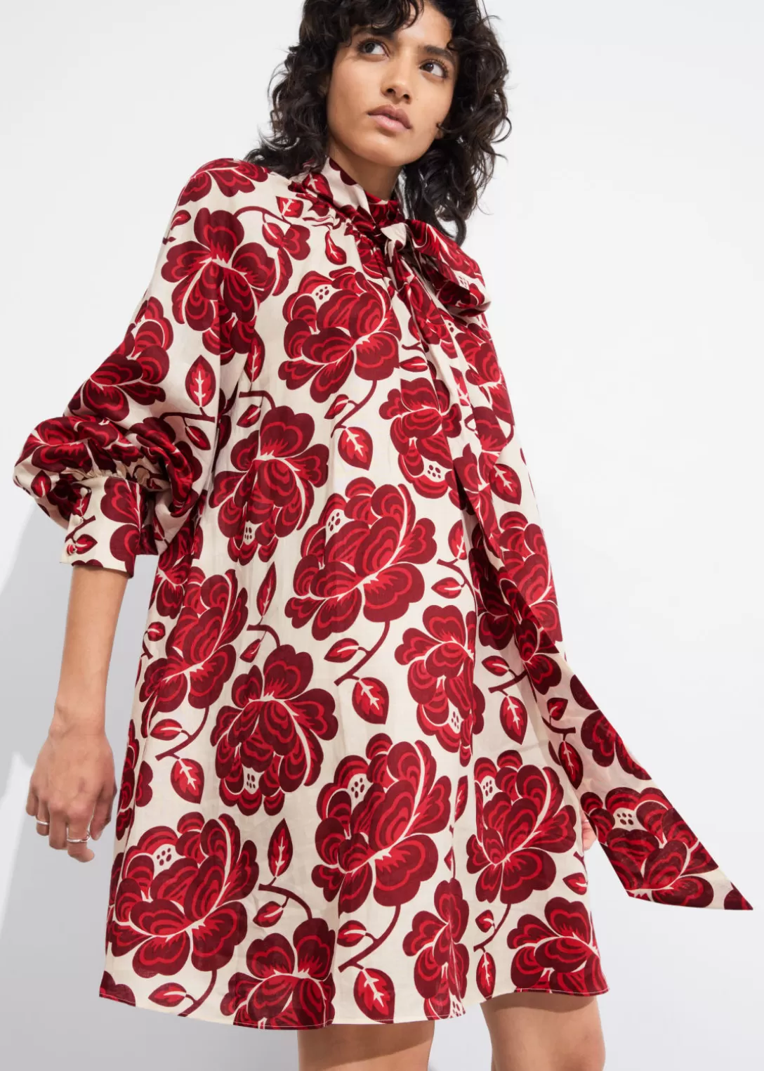 & Other Stories Robe Courte Avec Lien à L’encolure Motif fleuri rouge Cheap